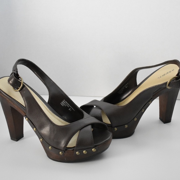 Wooden heels (not real wood) - Picture 1 of 3